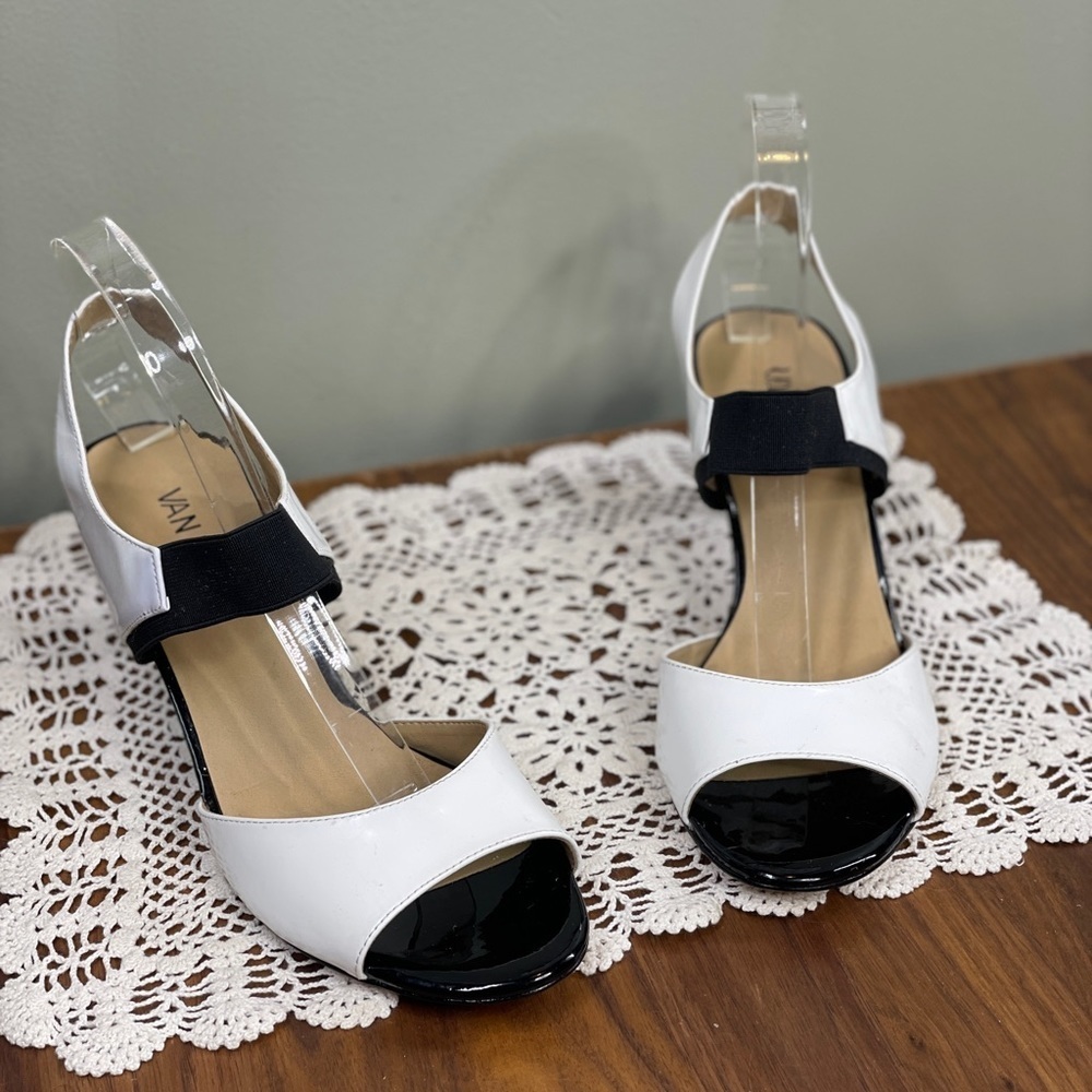 Vaneli Black and White Heel Sling-Back Leather Sole 8.5N